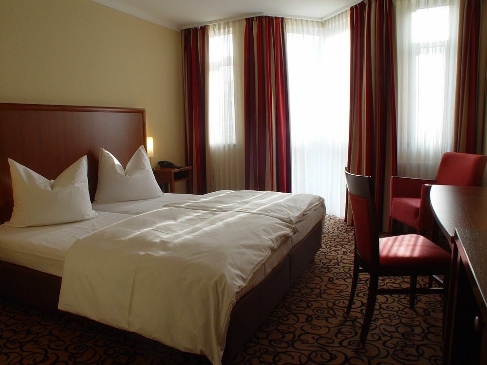 Dormero Hotel Muenchen-Kirchheim Messe Kirchheim bei Muenchen Экстерьер фото